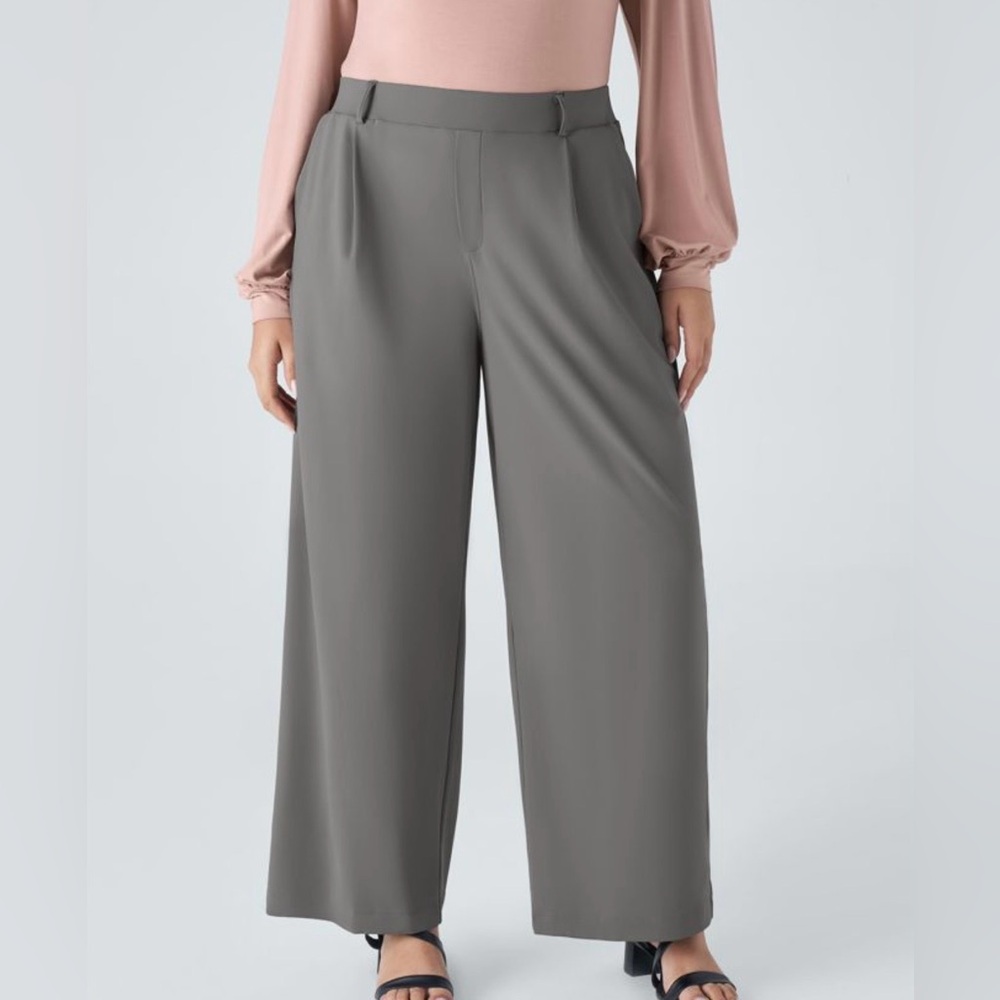 NWT Halara Flex™ DayStretch High Waisted Pocket Straight Leg Work
